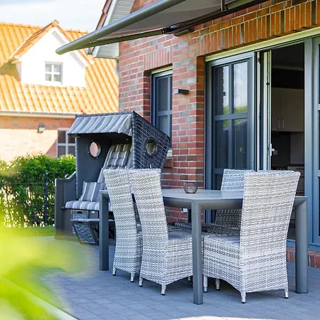 Hus In Luv Holiday home
